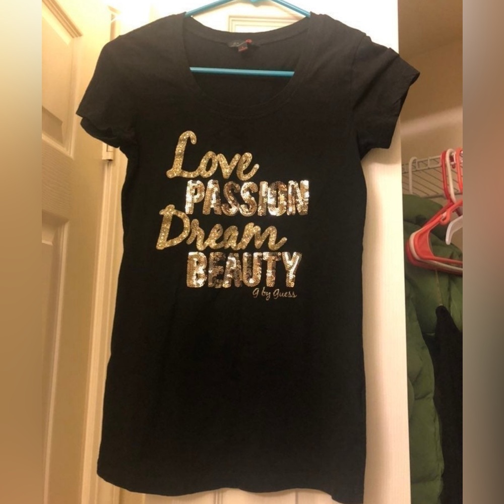 Guess T-shirt small
